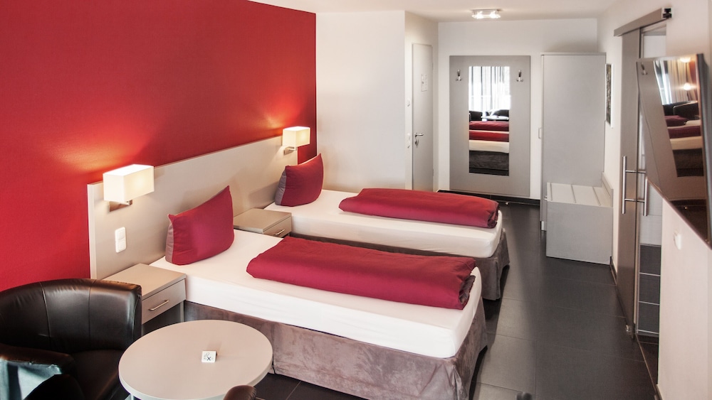 Classic Double Room, Private Bathroom (Teils Auch Als Ez Buchbar) - Photo 4