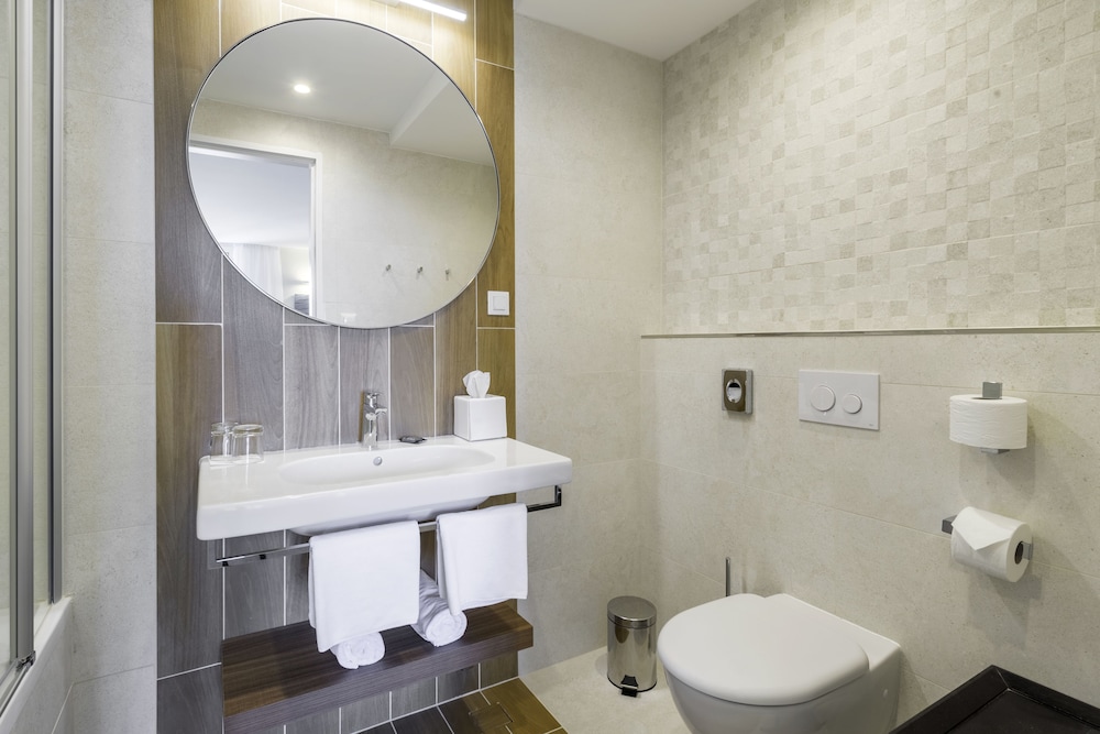 Suite, 2 Bedrooms, 2 Bathrooms - Photo 3