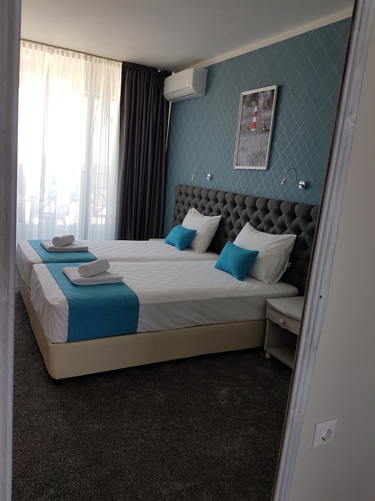Deluxe Double Room, Sea View photo 2