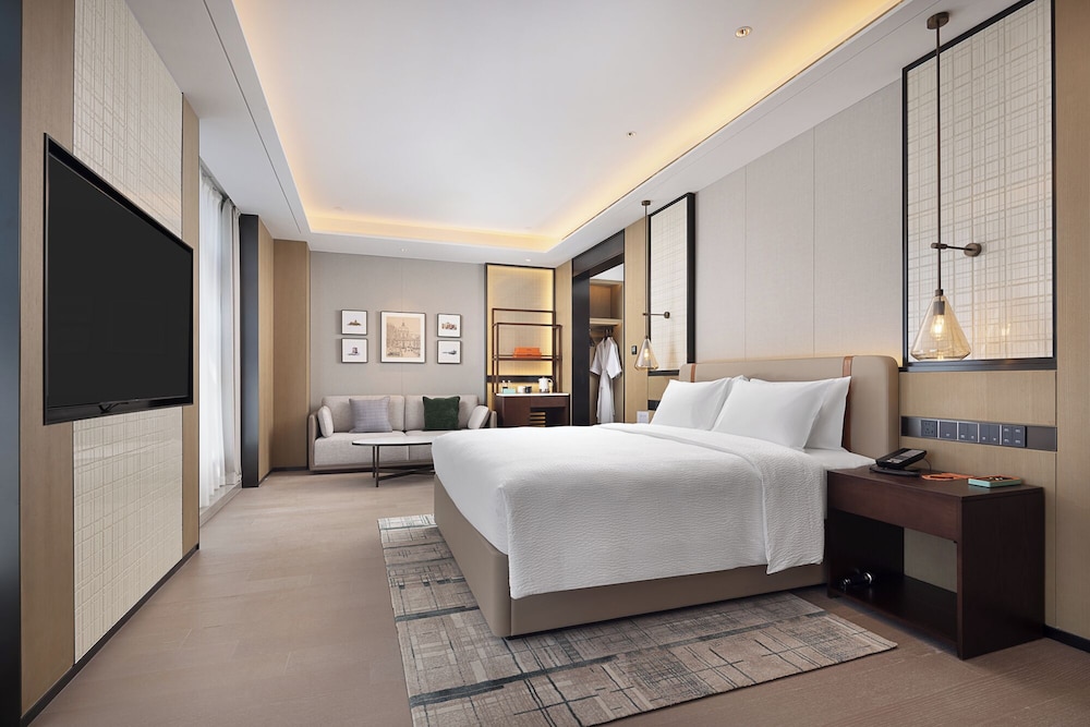 Business Double Room, 1 Queen Bed