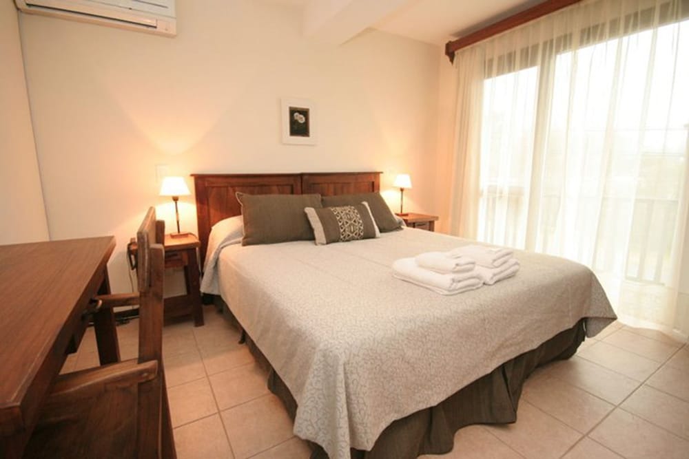 Double Room, 1 King Bed photo 2
