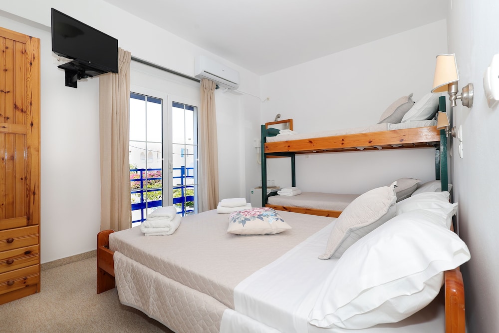 Basic Quadruple Room