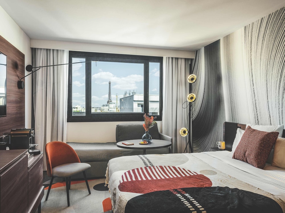 Executive Suite, 1 King Bed thumbnail 5