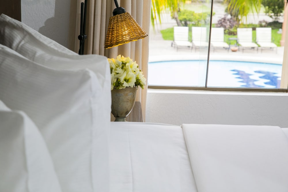 Deluxe Suite photo 2