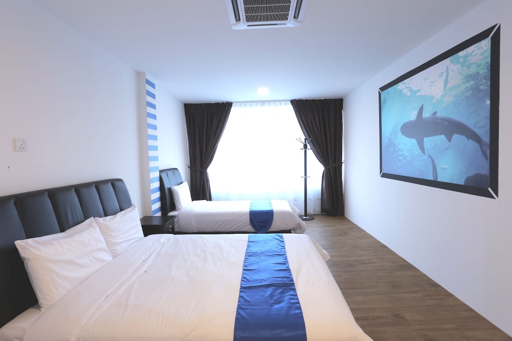 Suite, 4 Bedrooms (Ocean Theme) photo 2