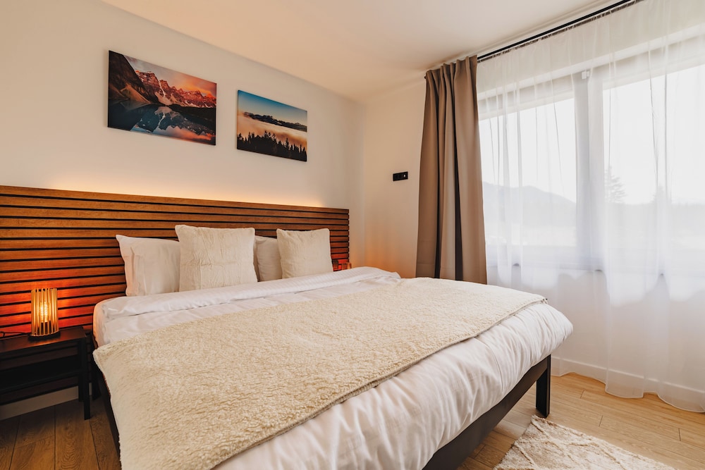 Superior Apartment, Balcony, Mountain View