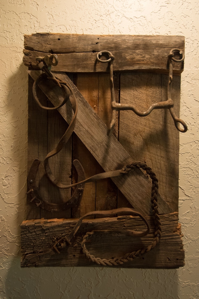 Signature Room (Old West 2nd floor, No Pets) photo 1