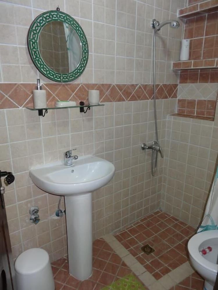 Studio, Kitchenette (3) photo 3
