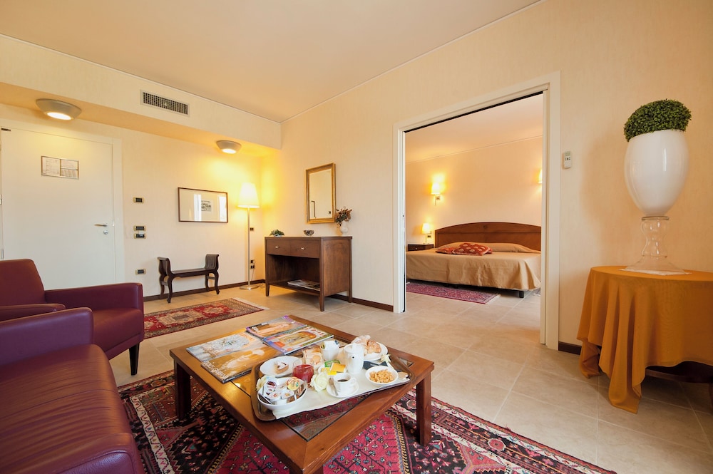 Standard Suite photo 3