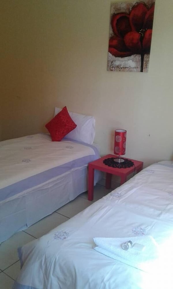 Standard Double Room photo 3
