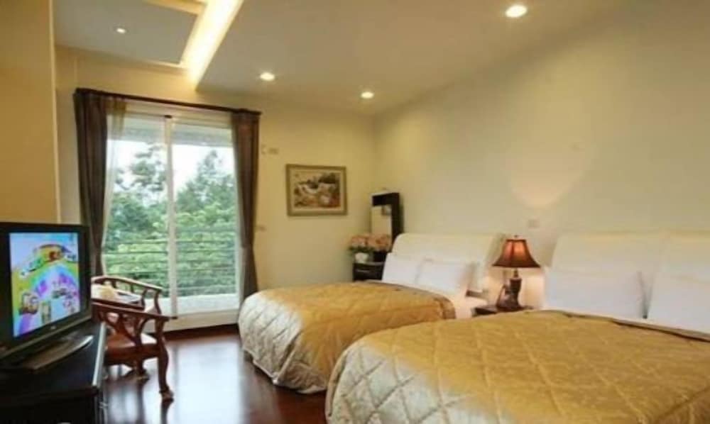 Deluxe Quadruple Room (301) photo 1