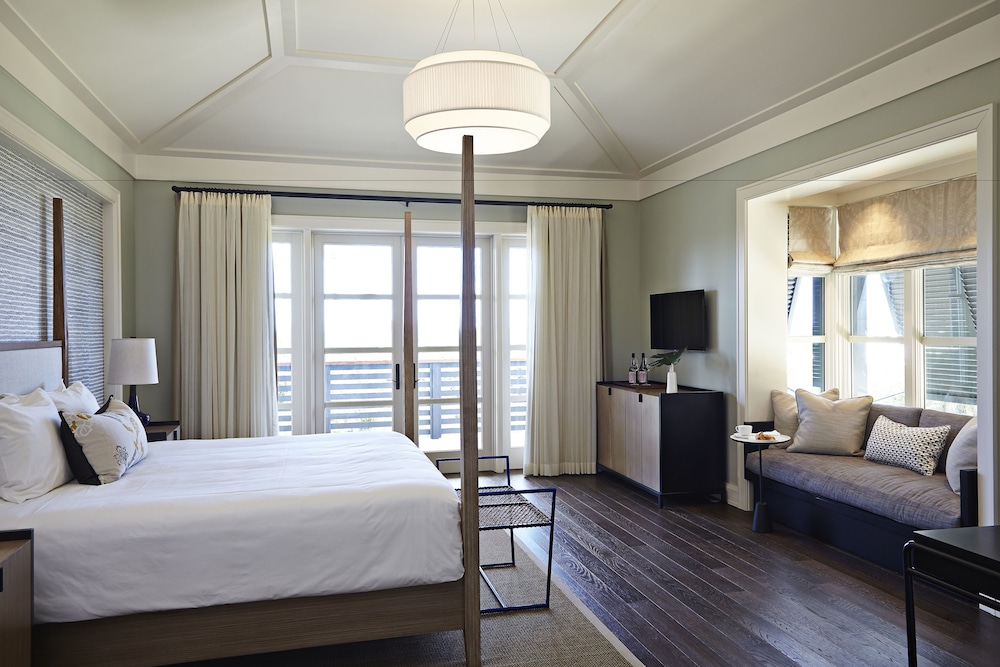 Premier Room, 1 King Bed, Non Smoking, Marina View