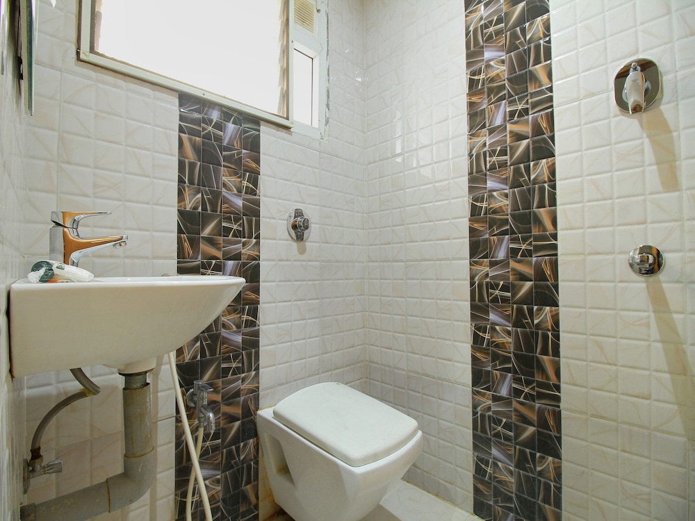 Deluxe Double Or Twin Room, 1 Queen Bed photo 2