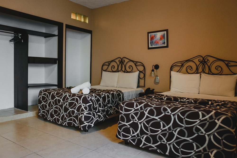 Double Room, 2 Double Beds photo 3