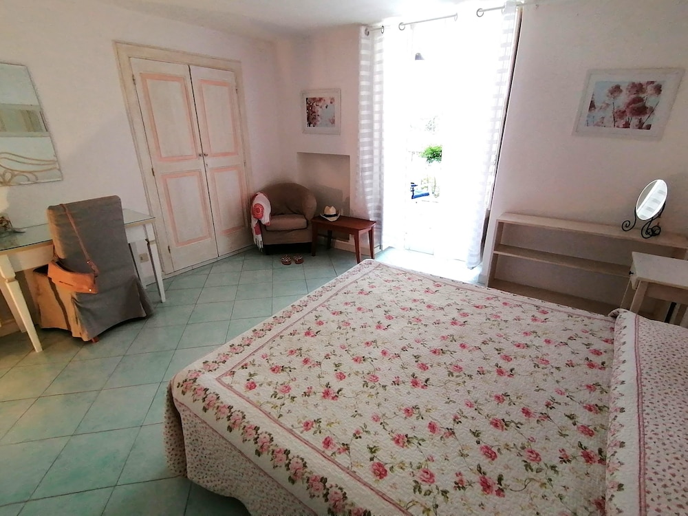 Family Quadruple Room, 2 Queen Beds