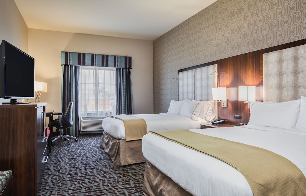 Suite, Multiple Beds photo 2