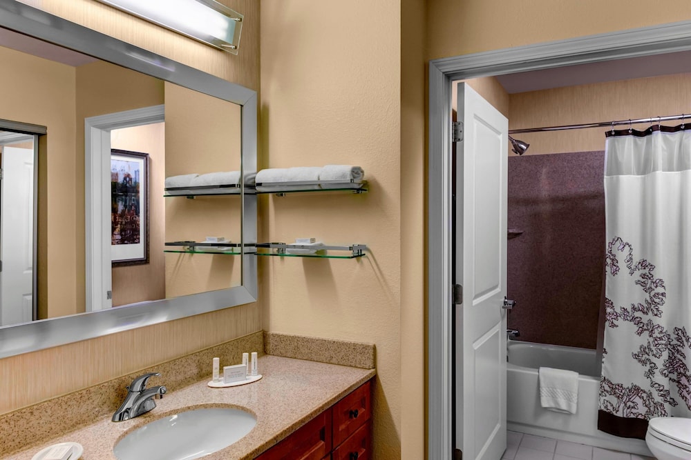 Suite, 1 Bedroom - Photo 5