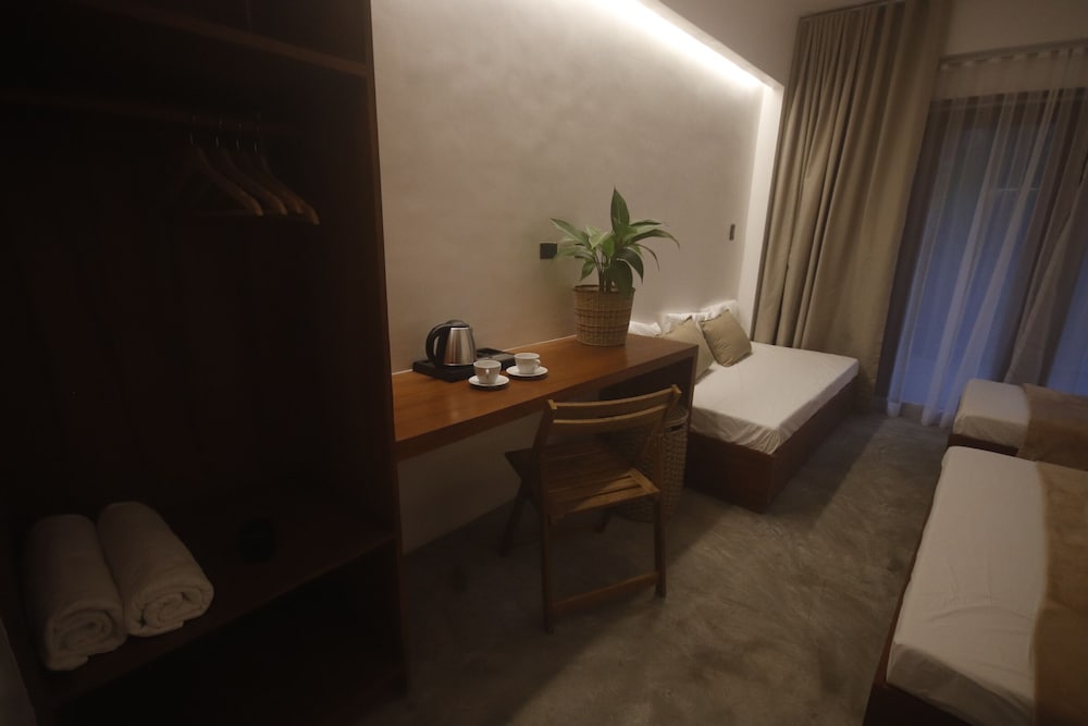 Quadruple Room - Photo 1