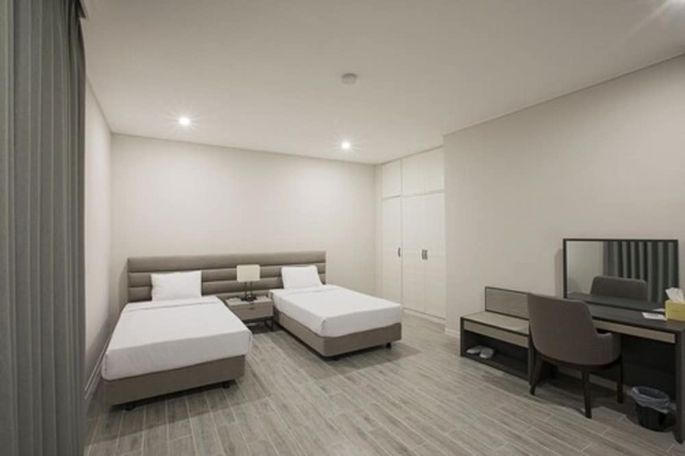 Suite (C) photo 3