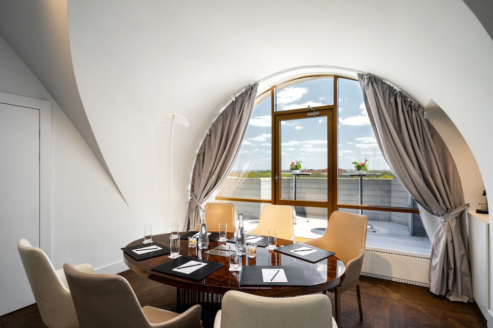 Superior Room (Guest)