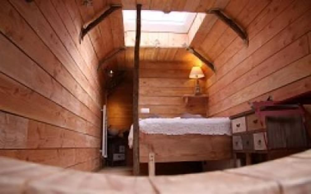 Cabin (Hut) photo 1