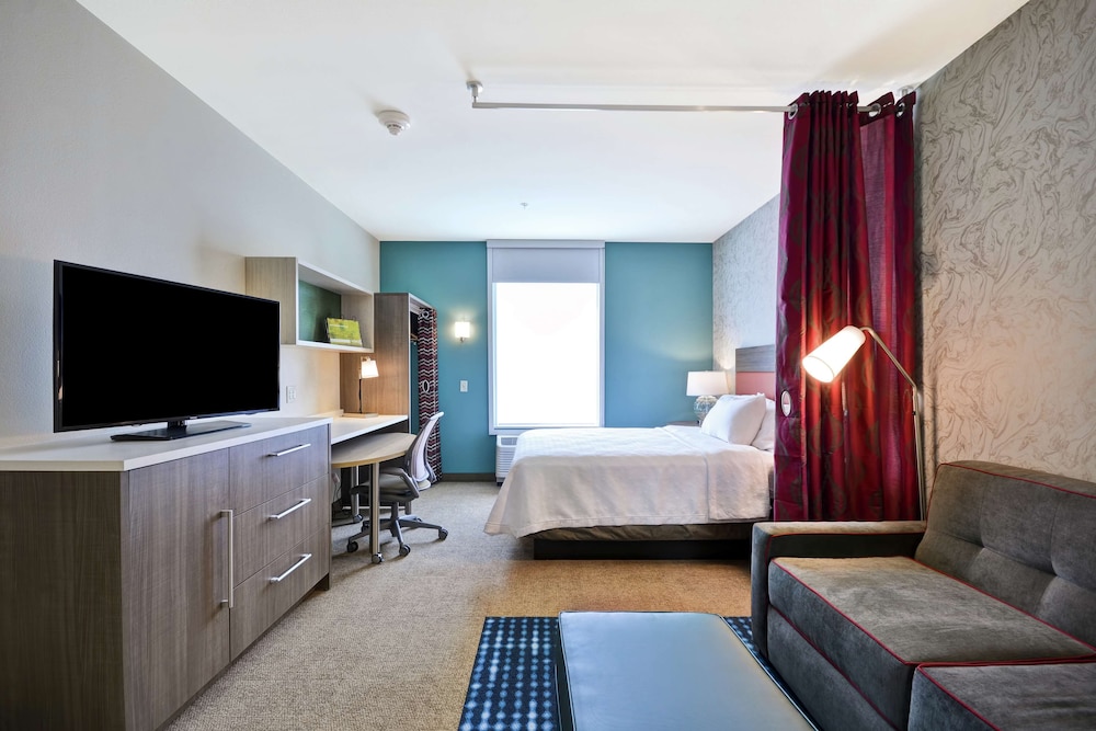 Studio, 2 Queen beds and 1 Sofa bed photo 1