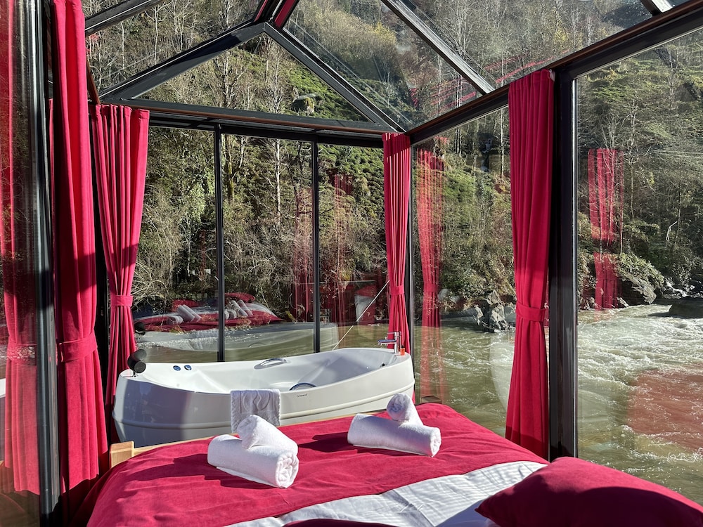 Honeymoon Chalet photo 1