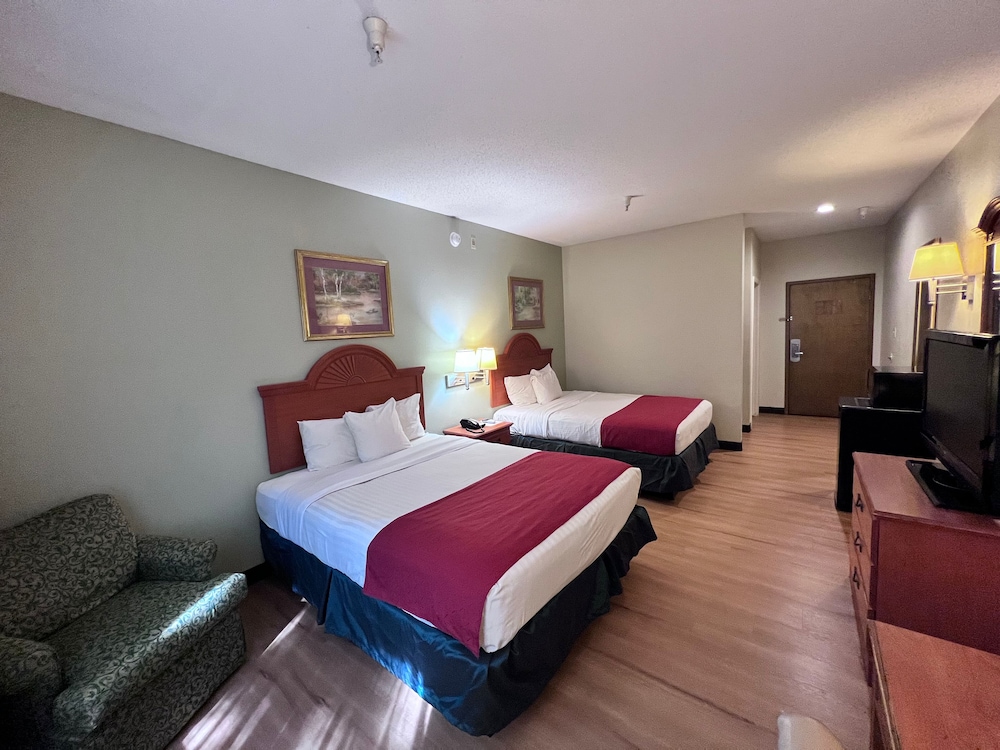 Room, 2 Queen Beds, Non Smoking photo 3