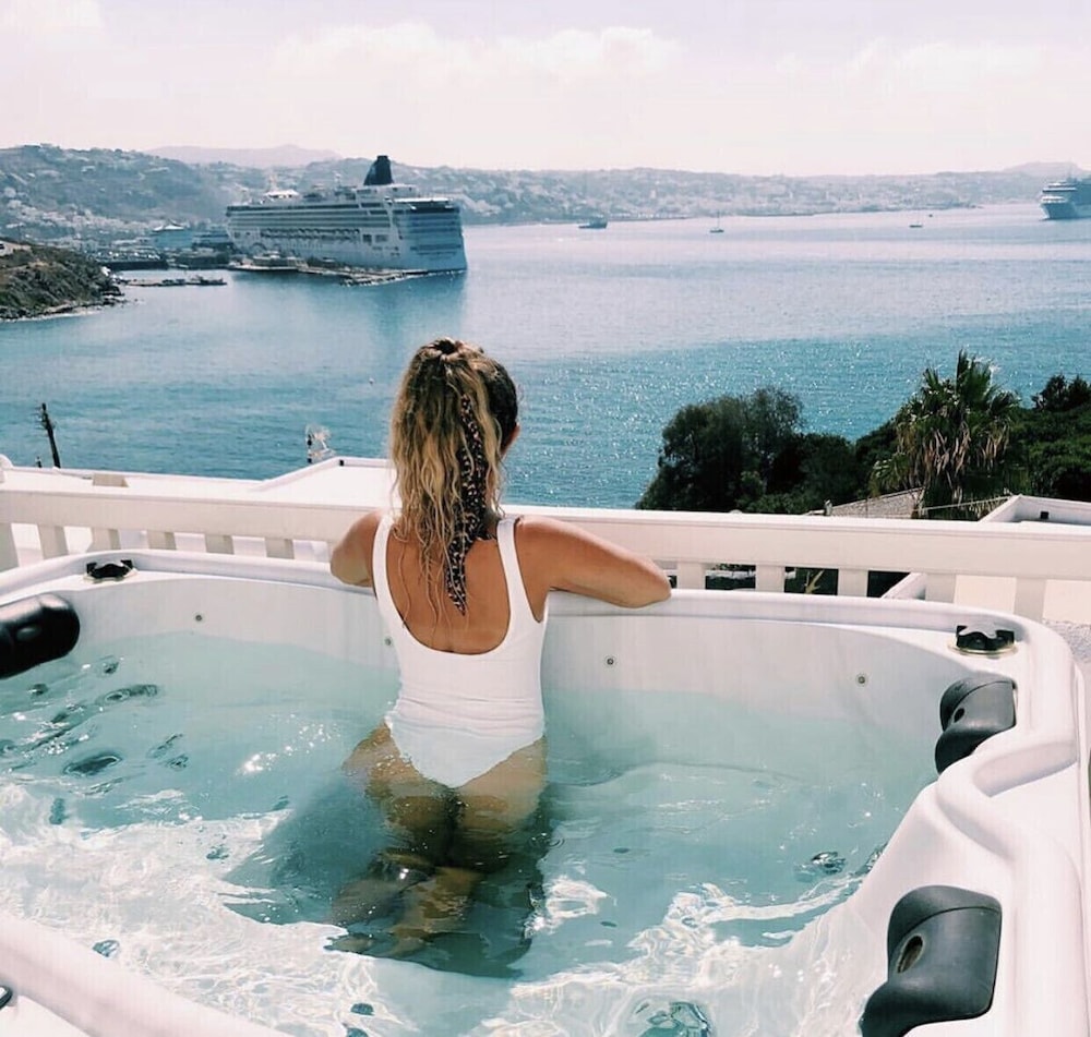 Honeymoon Suite, Hot Tub, Sea View (Outdoor) - Photo 19
