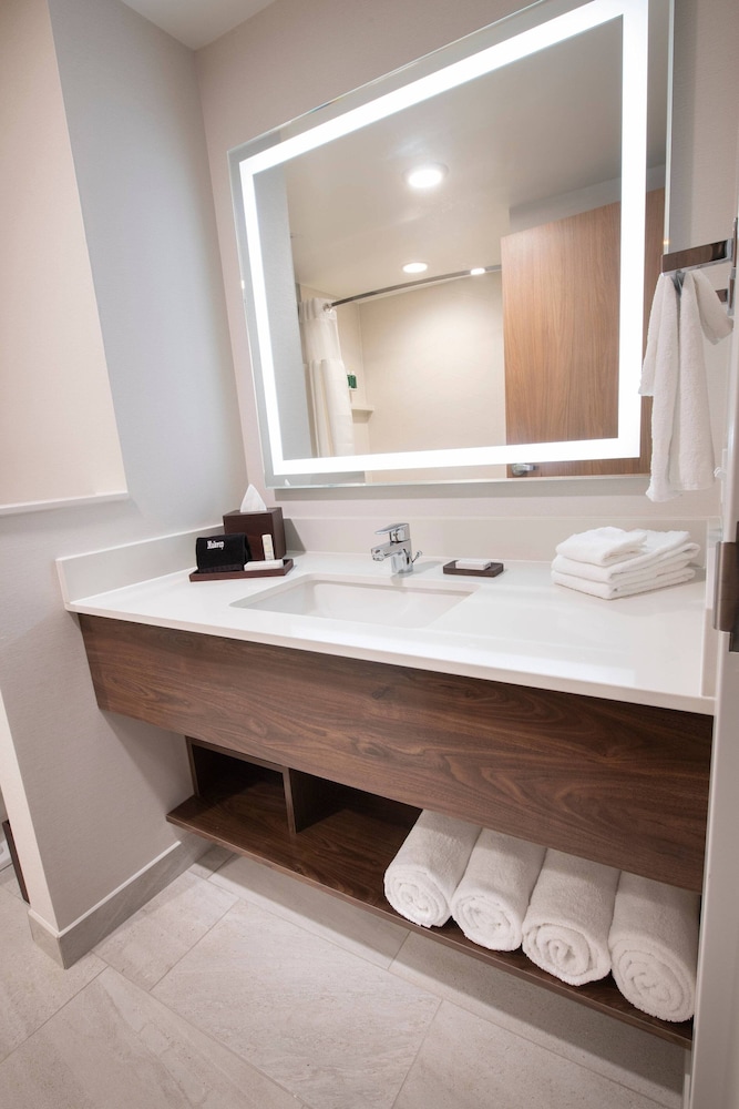 Suite, Multiple Beds photo 2