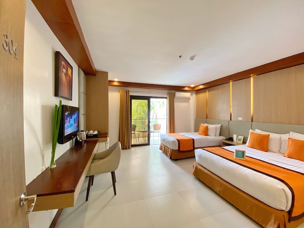 Superior Triple Room