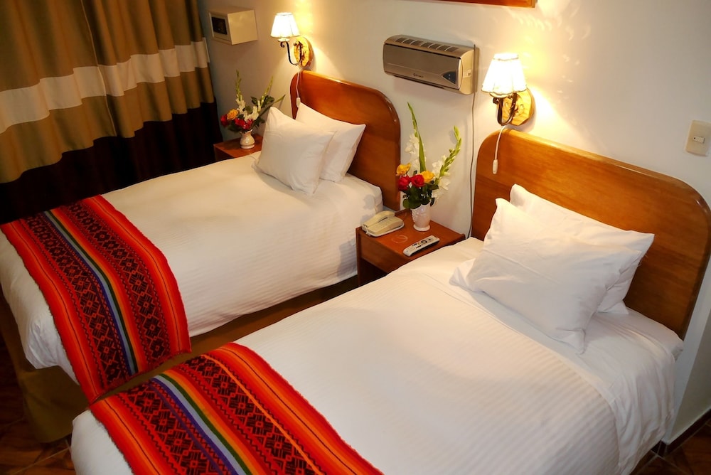 Standard Twin Room, 2 Twin Beds photo 3
