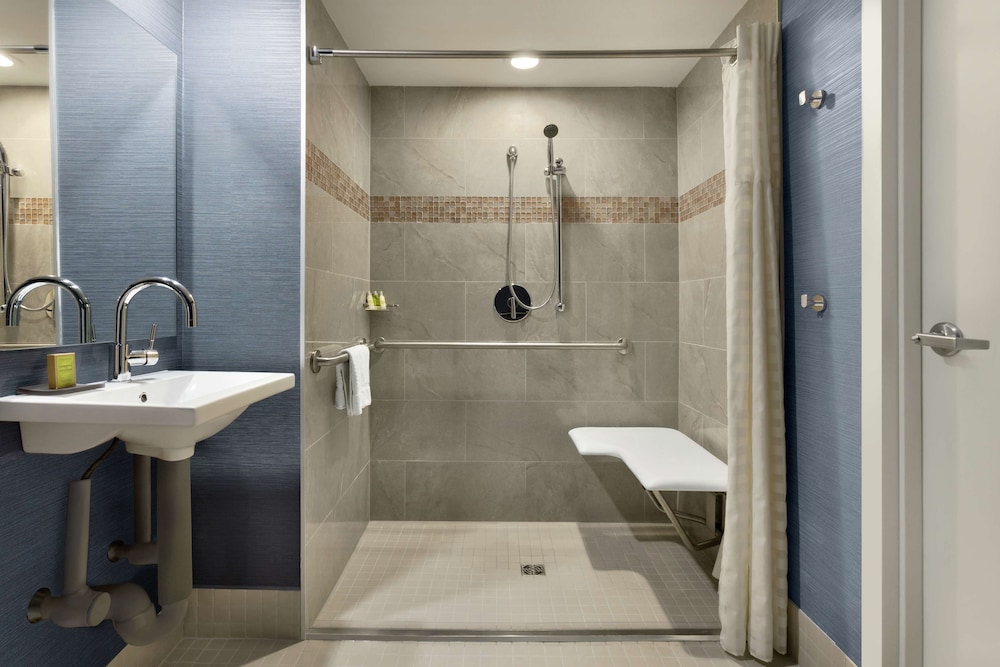 Suite, 1 King Bed, Accessible (3x3 Shower) thumbnail 5