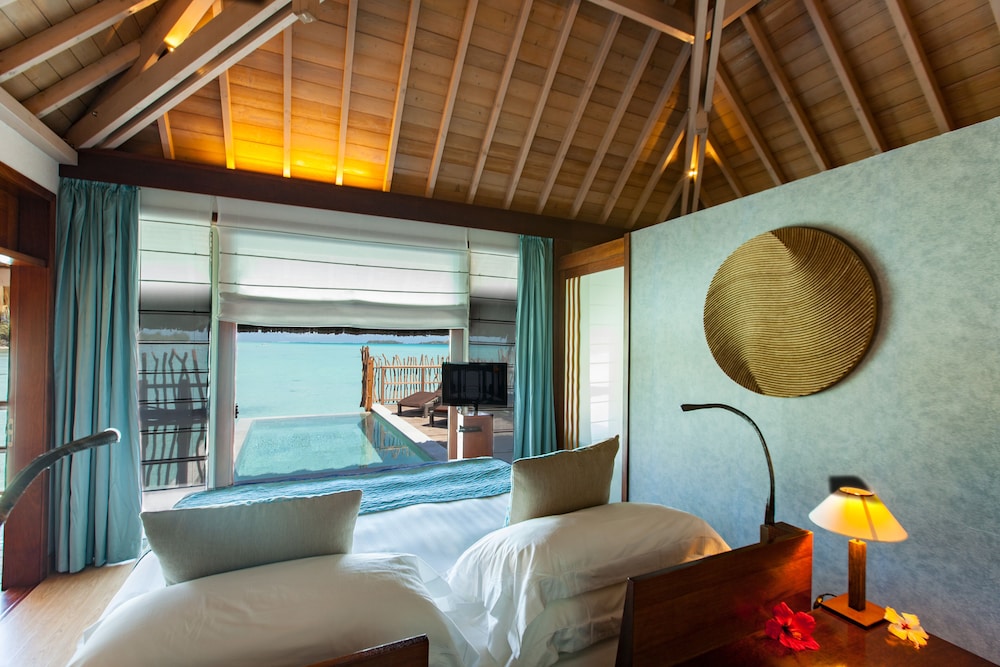 Room, 1 King Bed, Beach View, Overwater (private Pool)