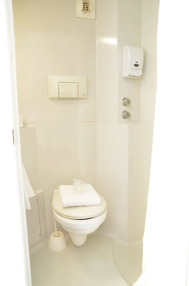 Triple Room - Photo 5