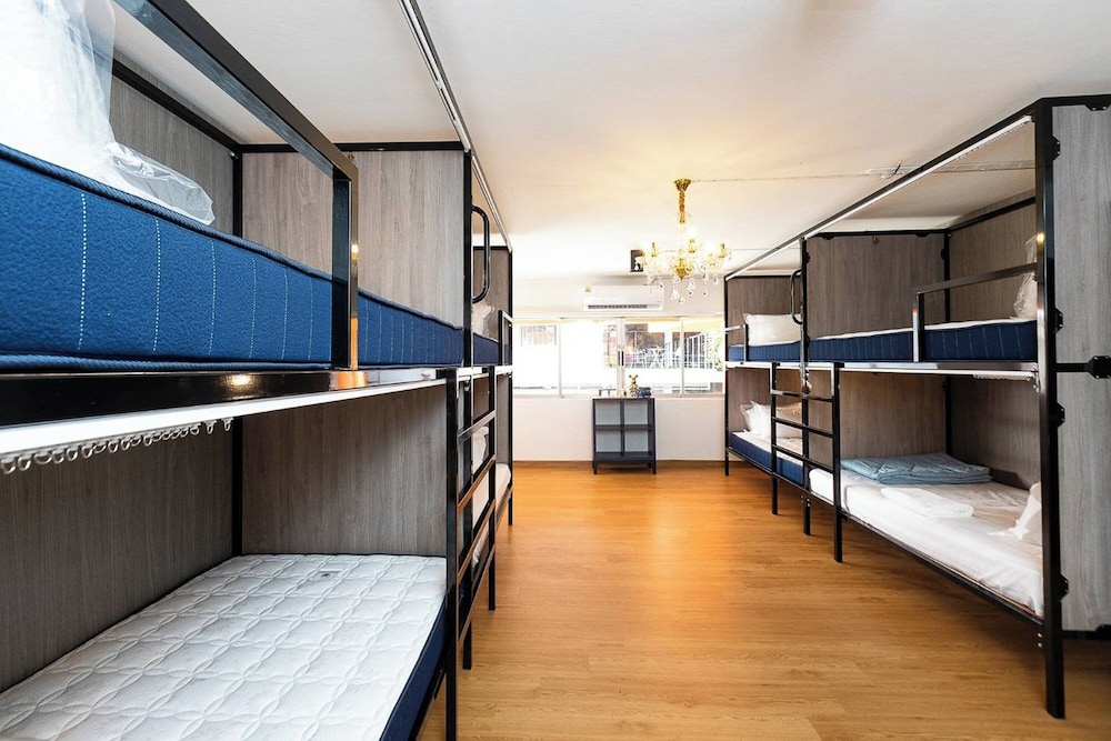 Shared Dormitory, Women only photo 1