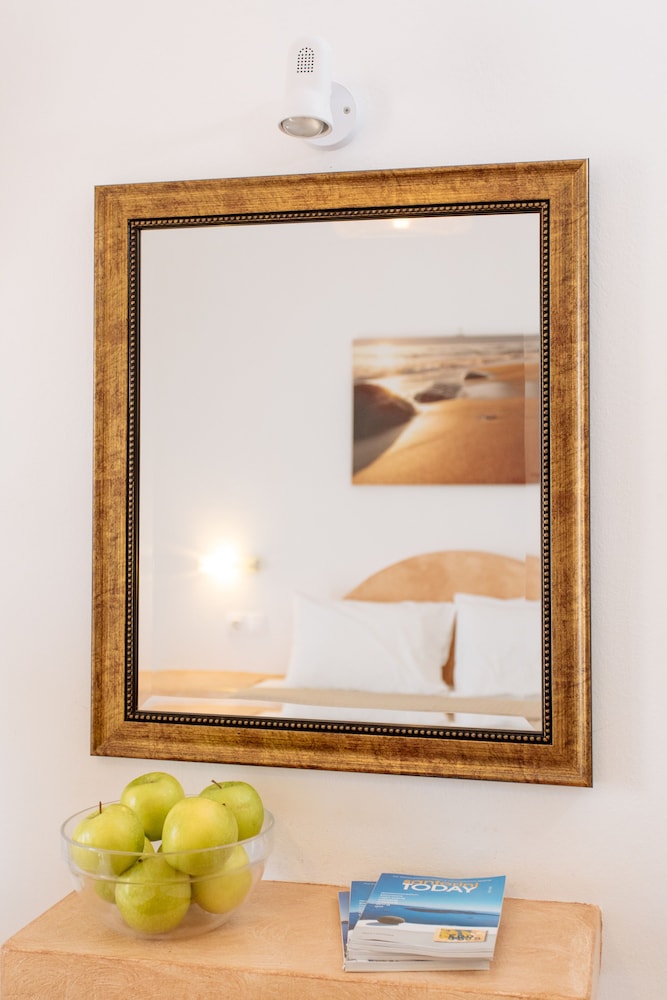 Suite - Photo 9