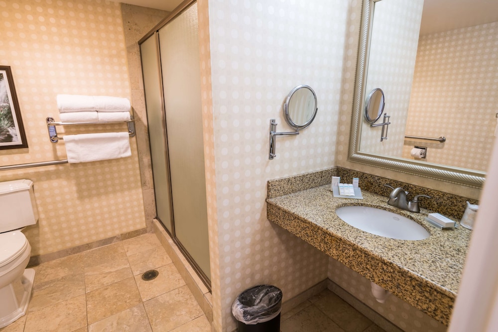 Room, Accessible photo 3