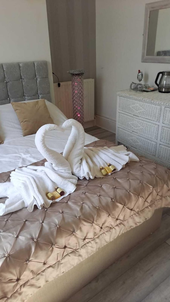 Classic Double or Twin Room, Private Bathroom, Courtyard View photo 3