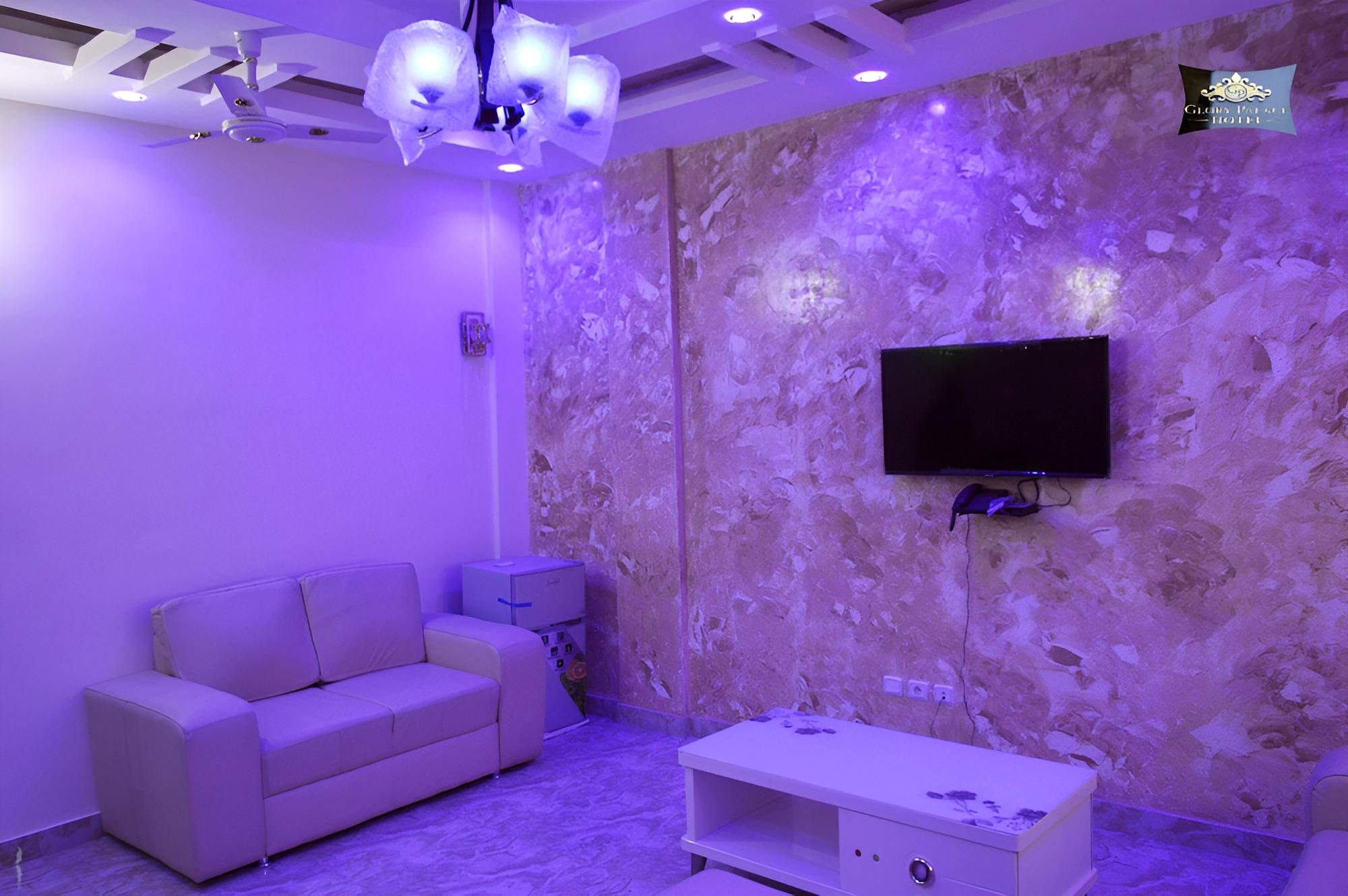 Standard Suite - Photo 9