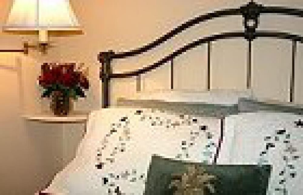 Premium Double Room, Ensuite (Americana Suite) photo 3