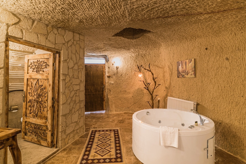 Honeymoon Room (Alesta) - Photo 30