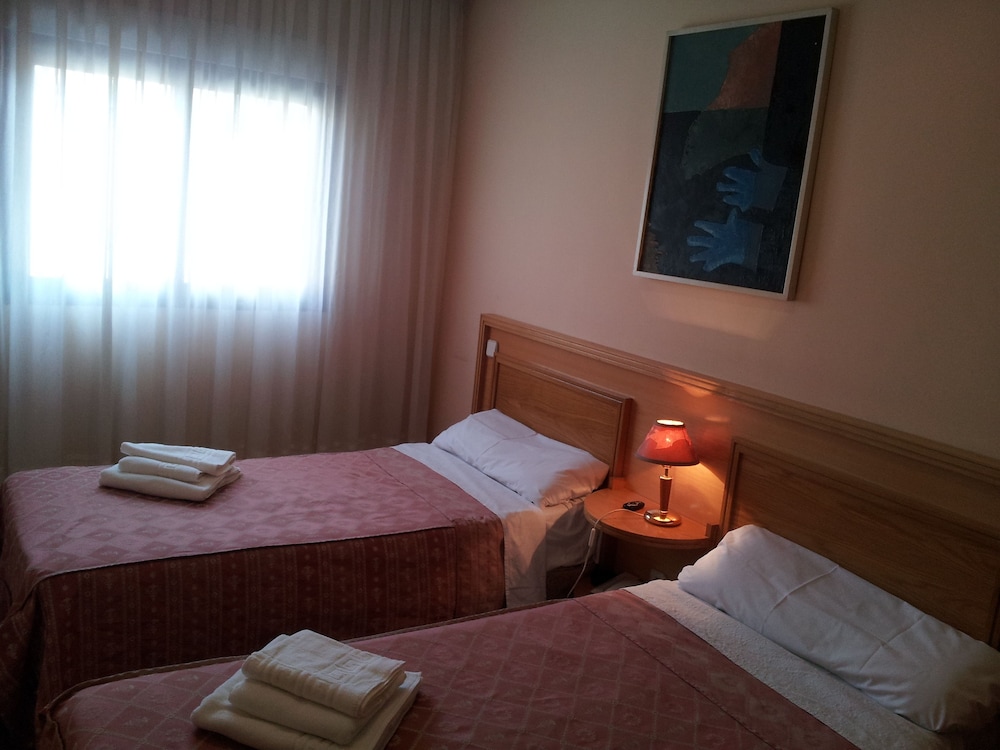 Double Room - Photo 5