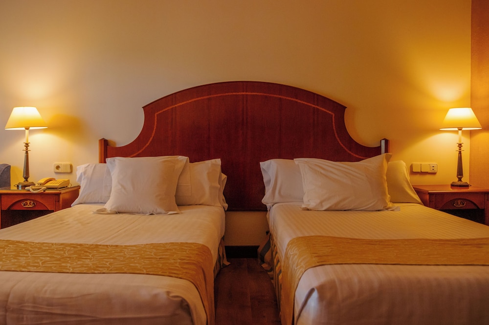 Superior Double or Twin Room - Photo 4