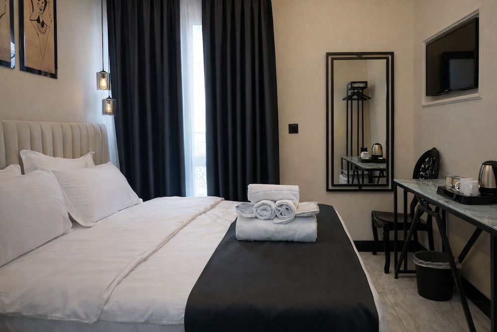Economy Double Room - Photo 1