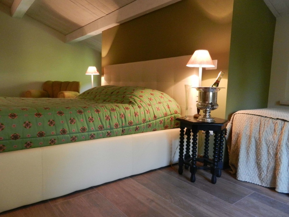 Triple Room photo 2