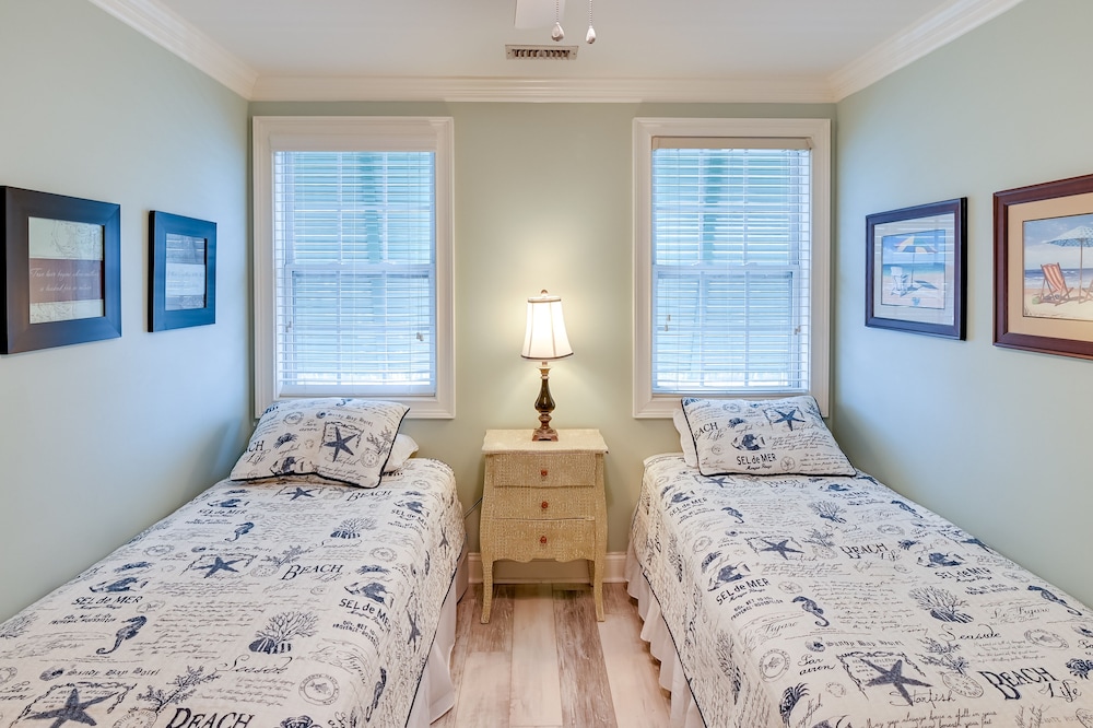 House (Multiple Bedrooms) photo 1