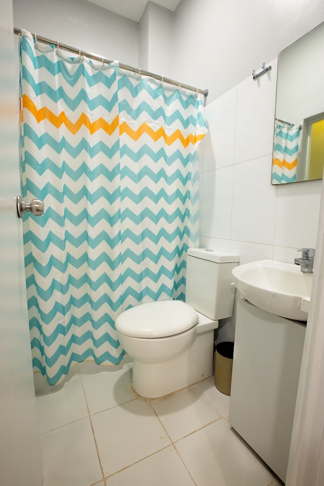 Standard Queen Room - Photo 5