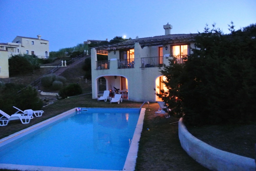Superior Villa, Multiple Beds, Pool Access
