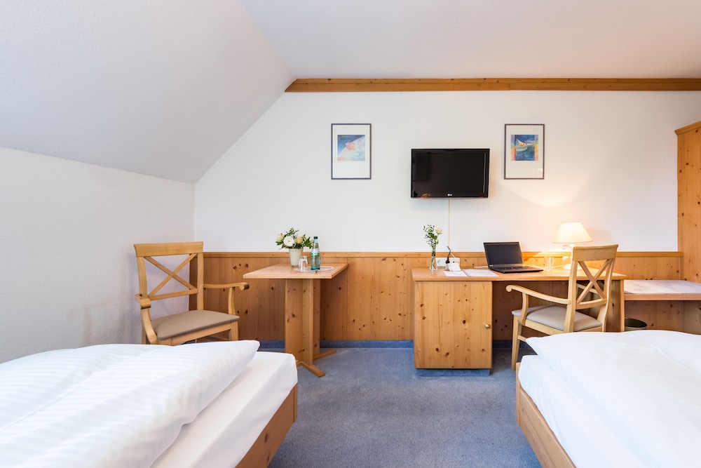 Basic Double or Twin Room